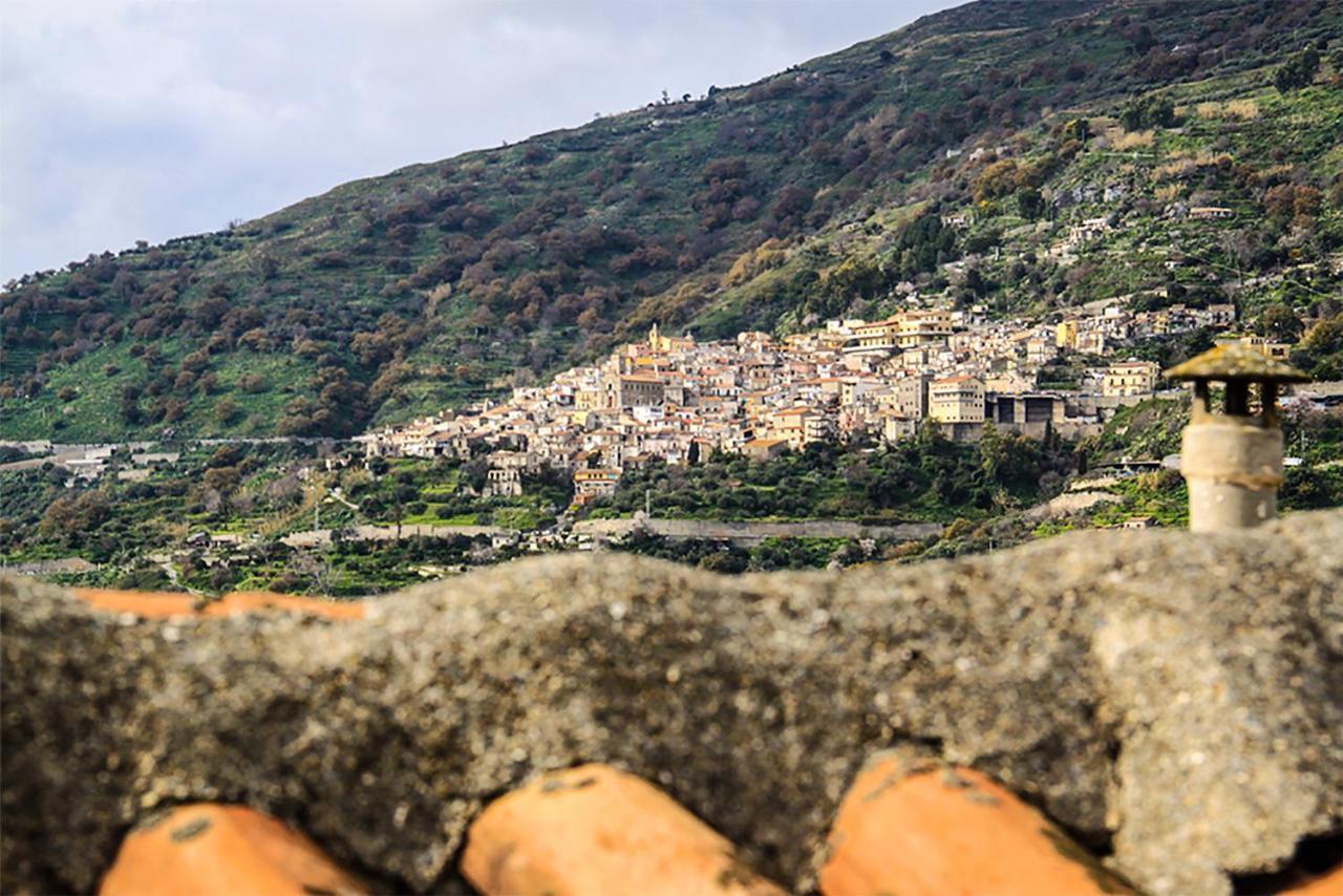 Due Sicilie Maison De Charme Casalvecchio Siculo Buitenkant foto