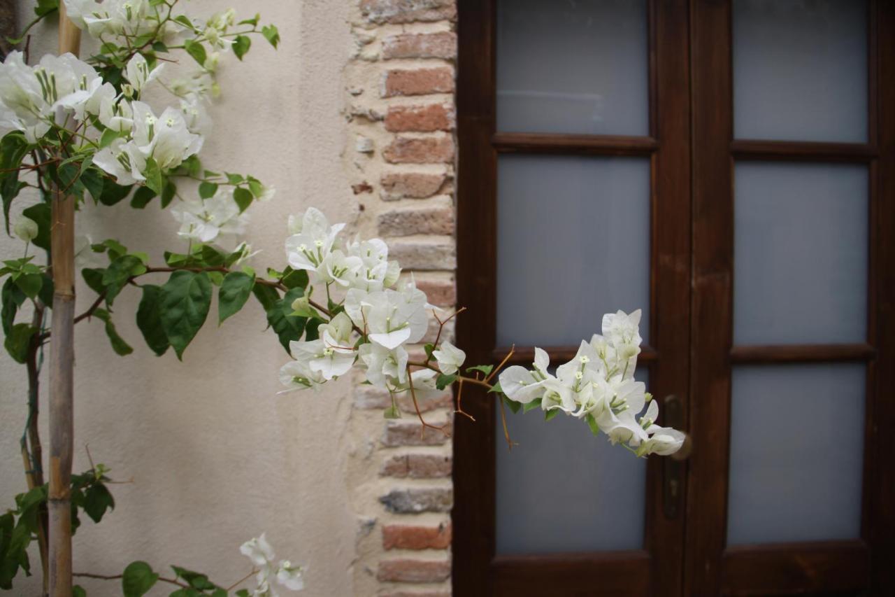 Due Sicilie Maison De Charme Casalvecchio Siculo Buitenkant foto
